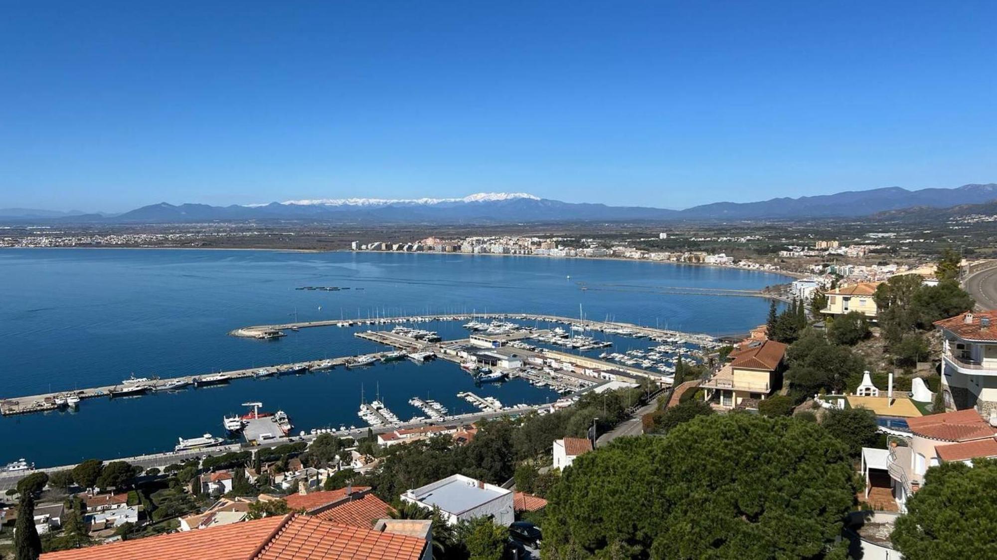 Precioso Piso Con Vistas Espectaculares Del Mar Av-50 Apartment Roses Bagian luar foto