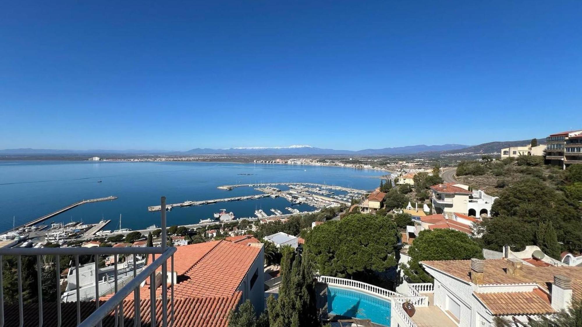 Precioso Piso Con Vistas Espectaculares Del Mar Av-50 Apartment Roses Bagian luar foto